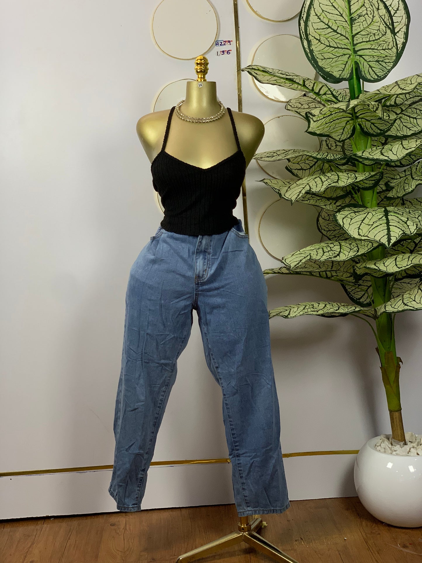 Size 16 4Z29b Length 36(Jean only)