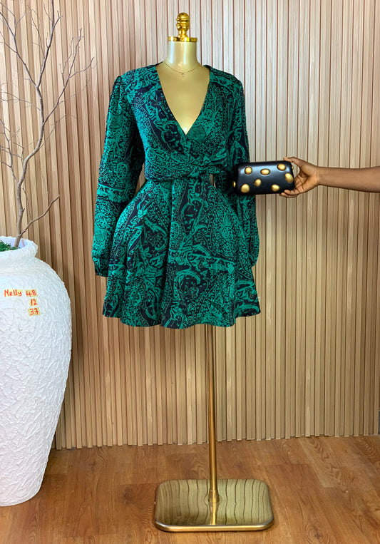 NELLY48 SIZE12 Length37 green&black dress
