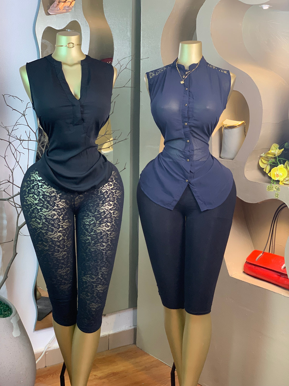 EDIT56b SIZE12 navy blue top