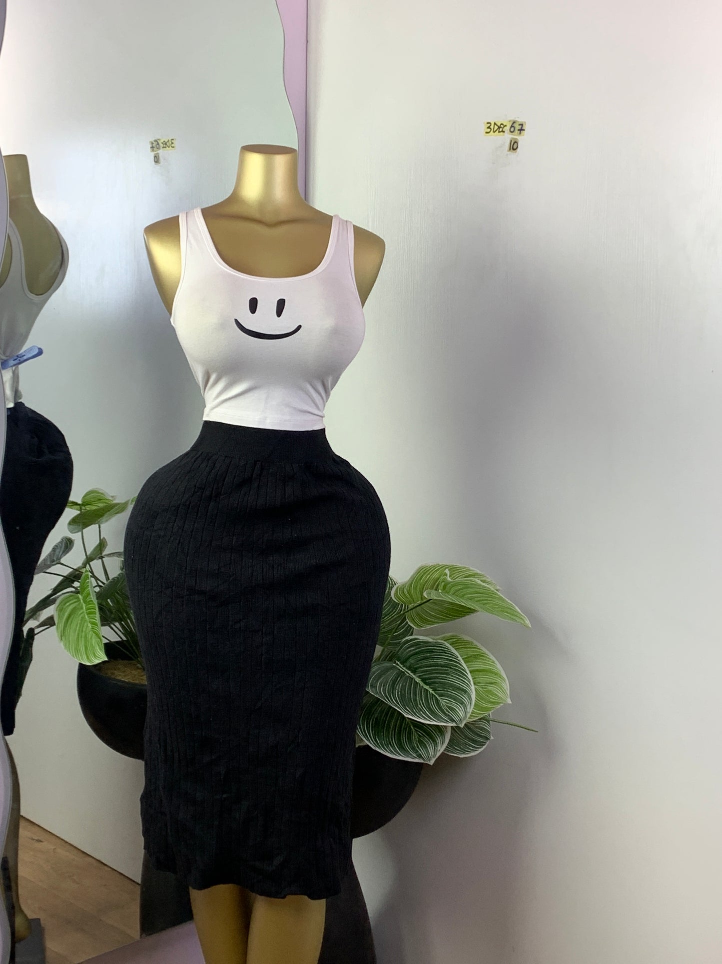SIZE10 3DEC67(skirt only)