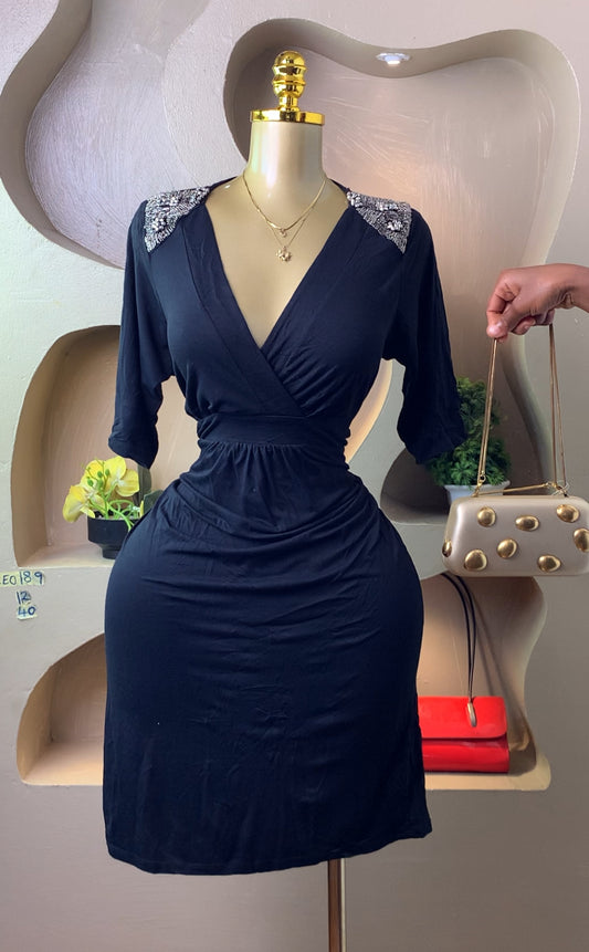 LEO189 BLACK DRESS SIZE12 Length40