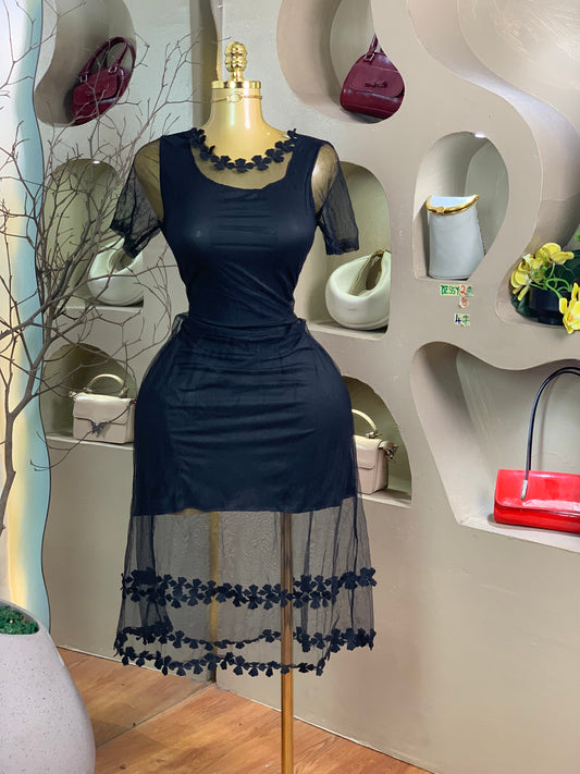 DESSY28 SIZE8 Length47 black dress