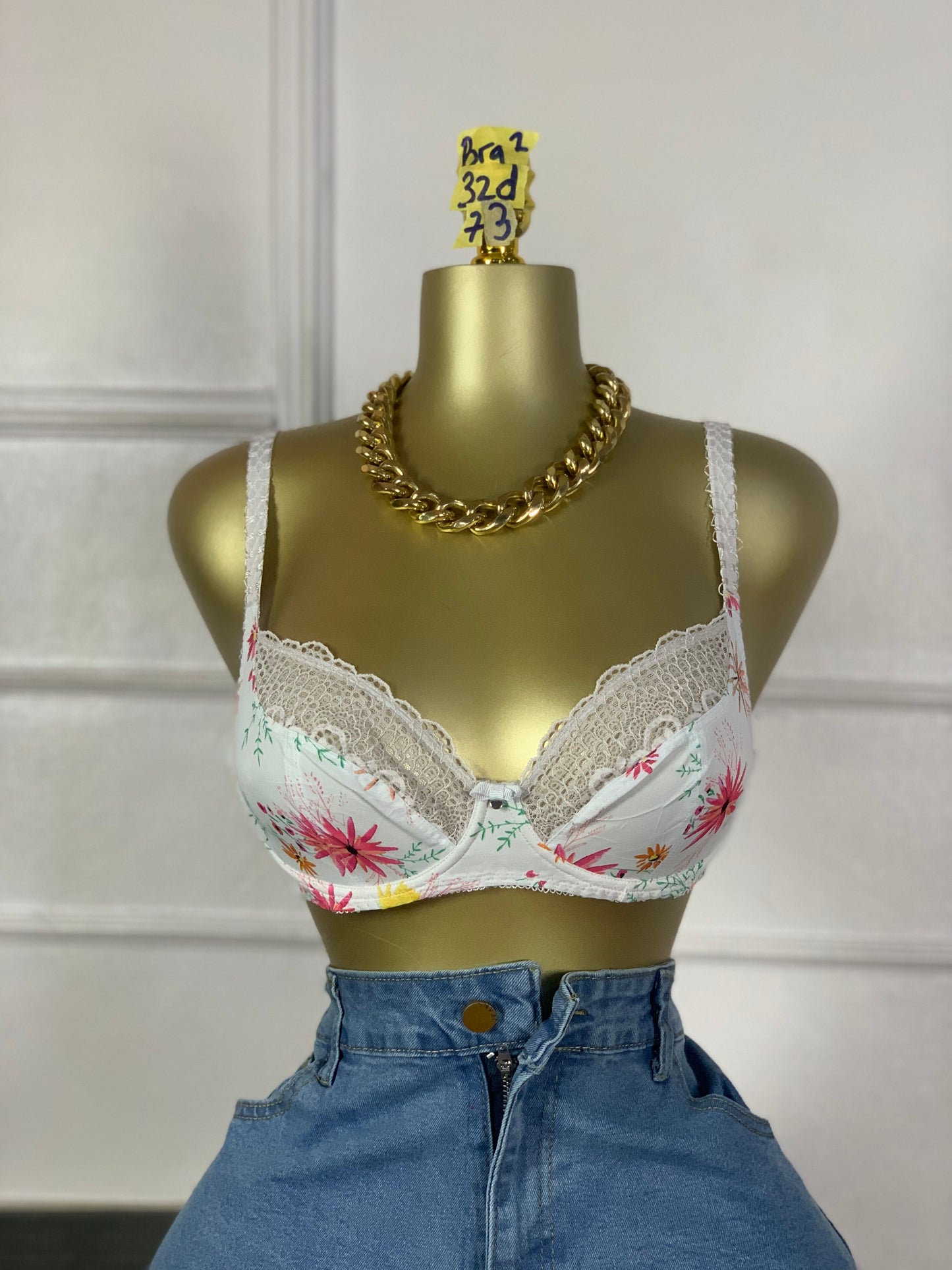 SIZE 32d BRA2 73