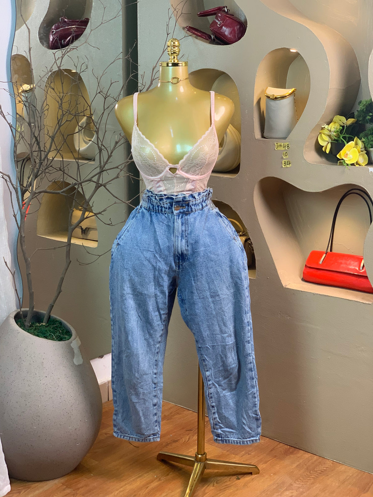 JIM48 SIZE10 Length34 jean only