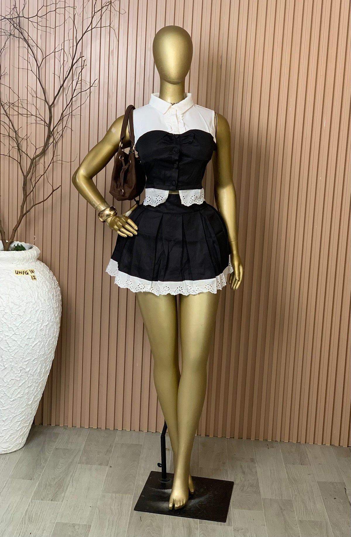 Unforgettable16 SIZE12 Brand new white&black two piece