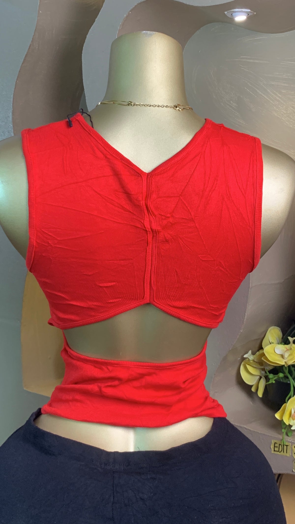 EDIT20b SIZE8 red top only