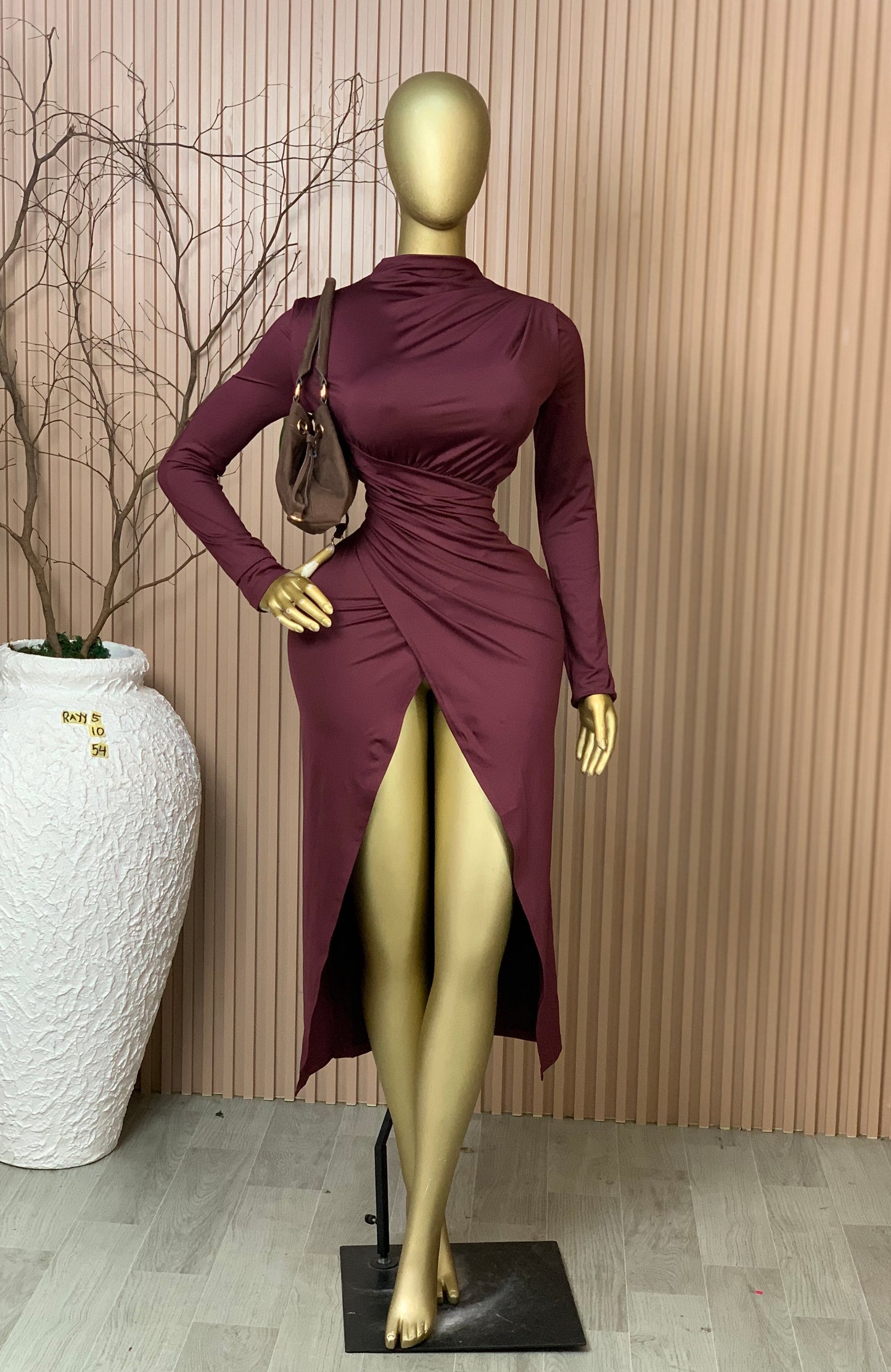 SIZE10 RAYY5 Length54 Brand new deep burgundy dress