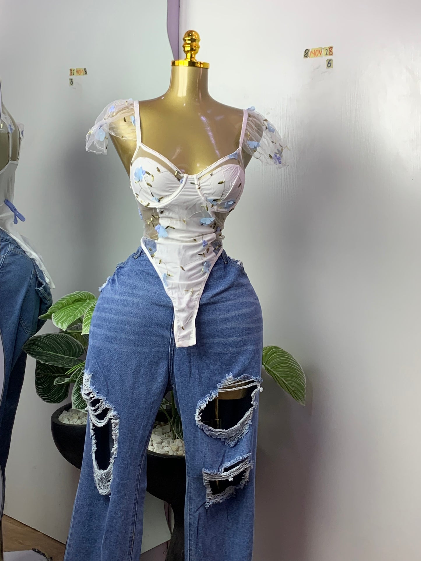 SIZE6 8NOV28(top only)