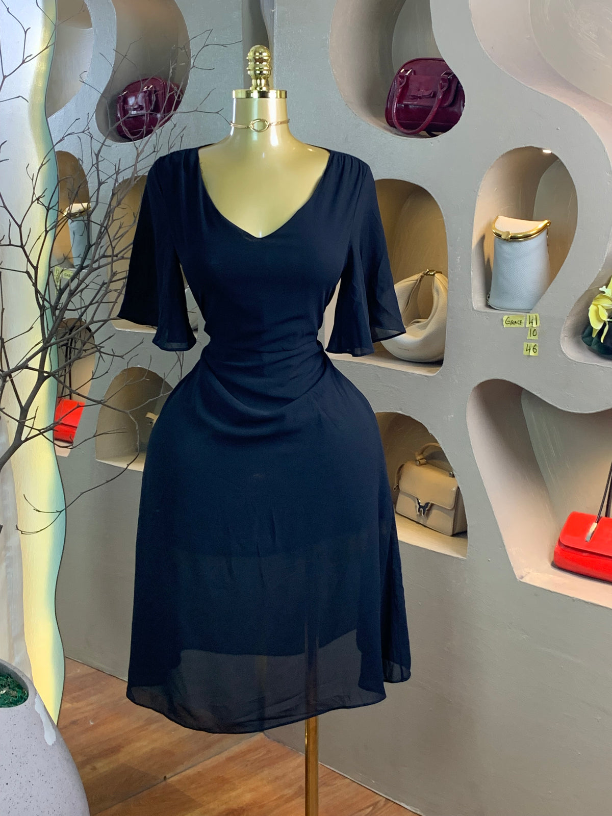 GRACE41 SIZE10 Length46 black dress