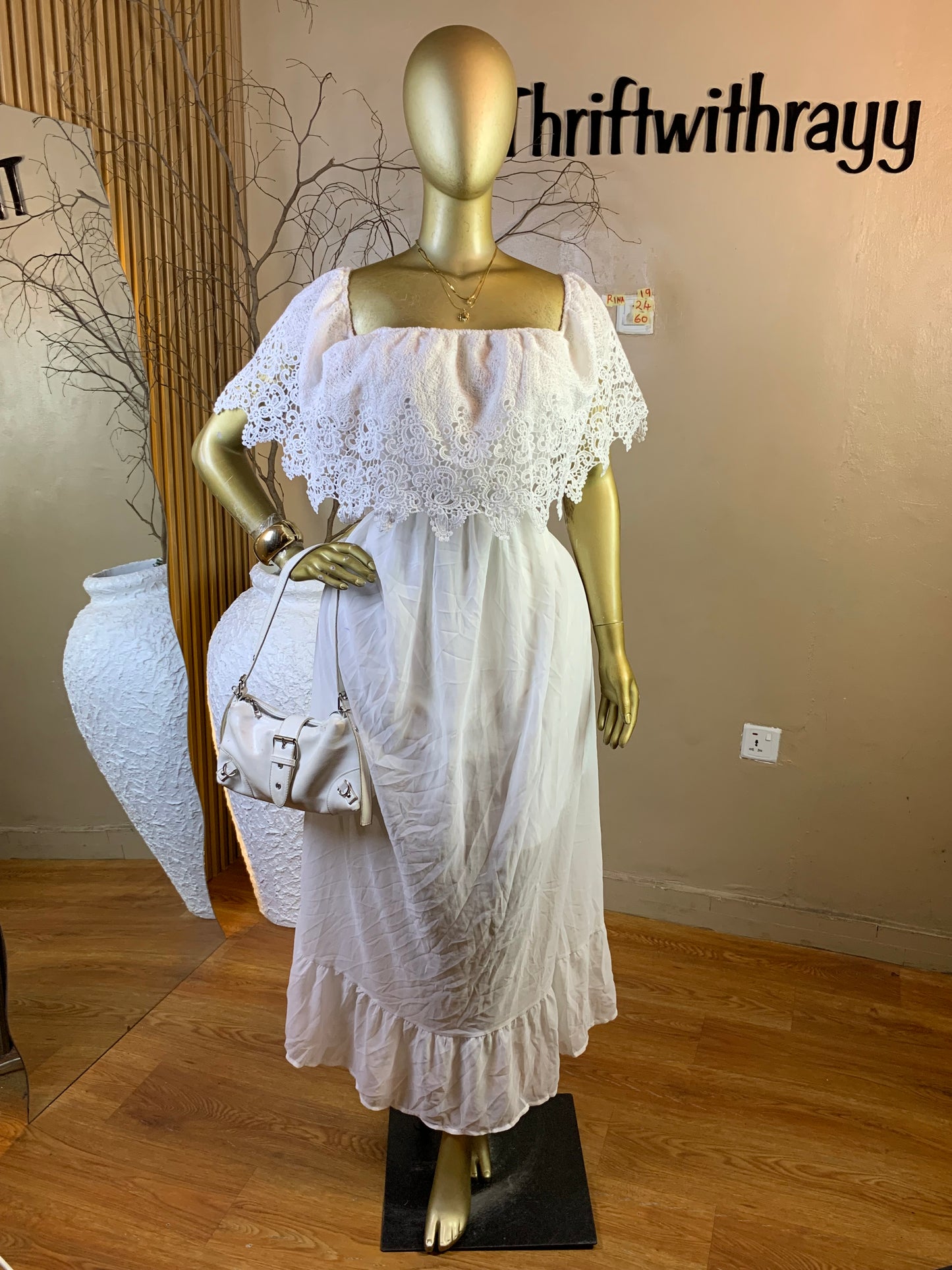 RINA19 SIZE24 Length60 white dress