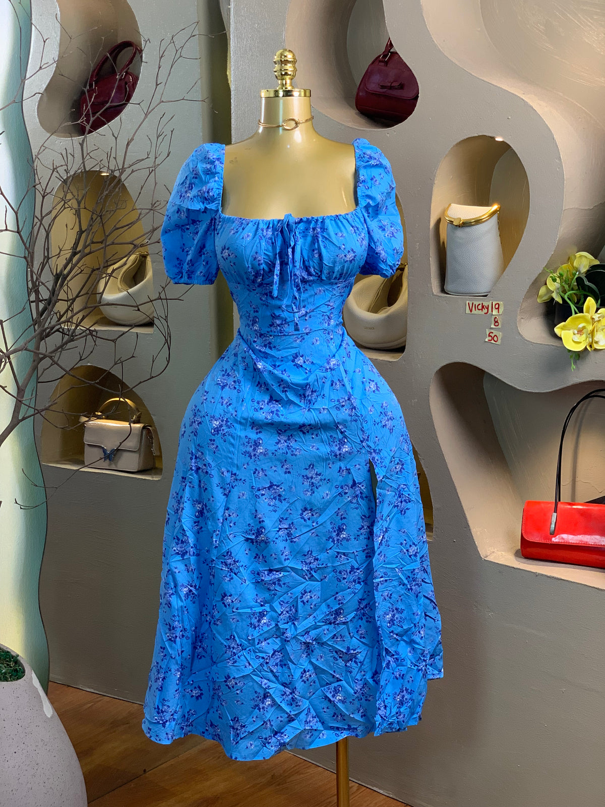 VICKY19 SIZE8 Blue Floral DRESS Length60