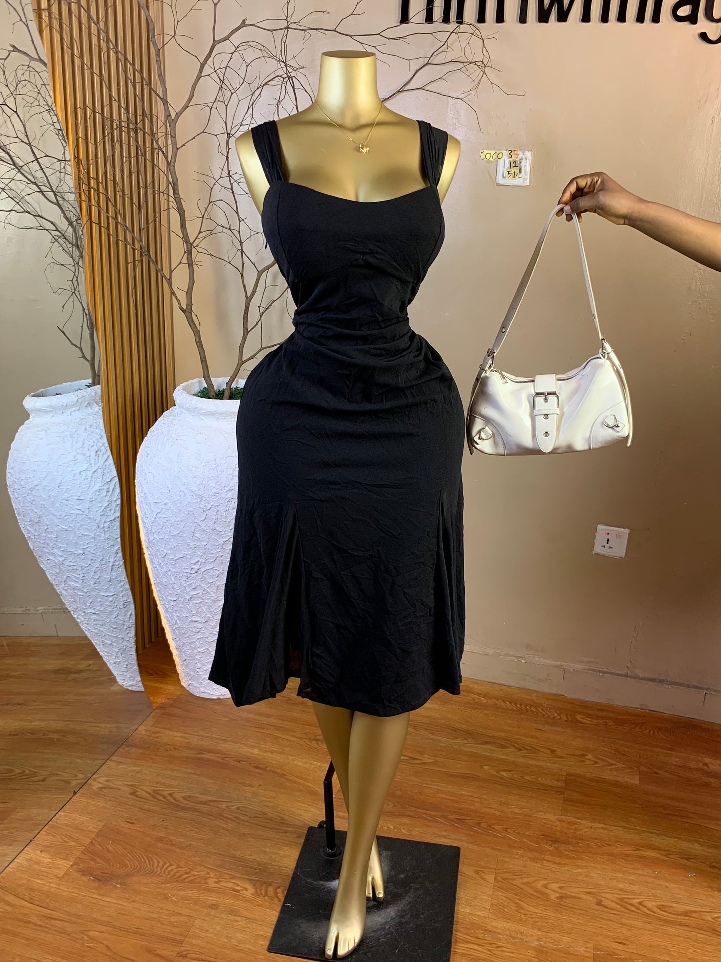 COCO35 SIZE12 Length51 black dress