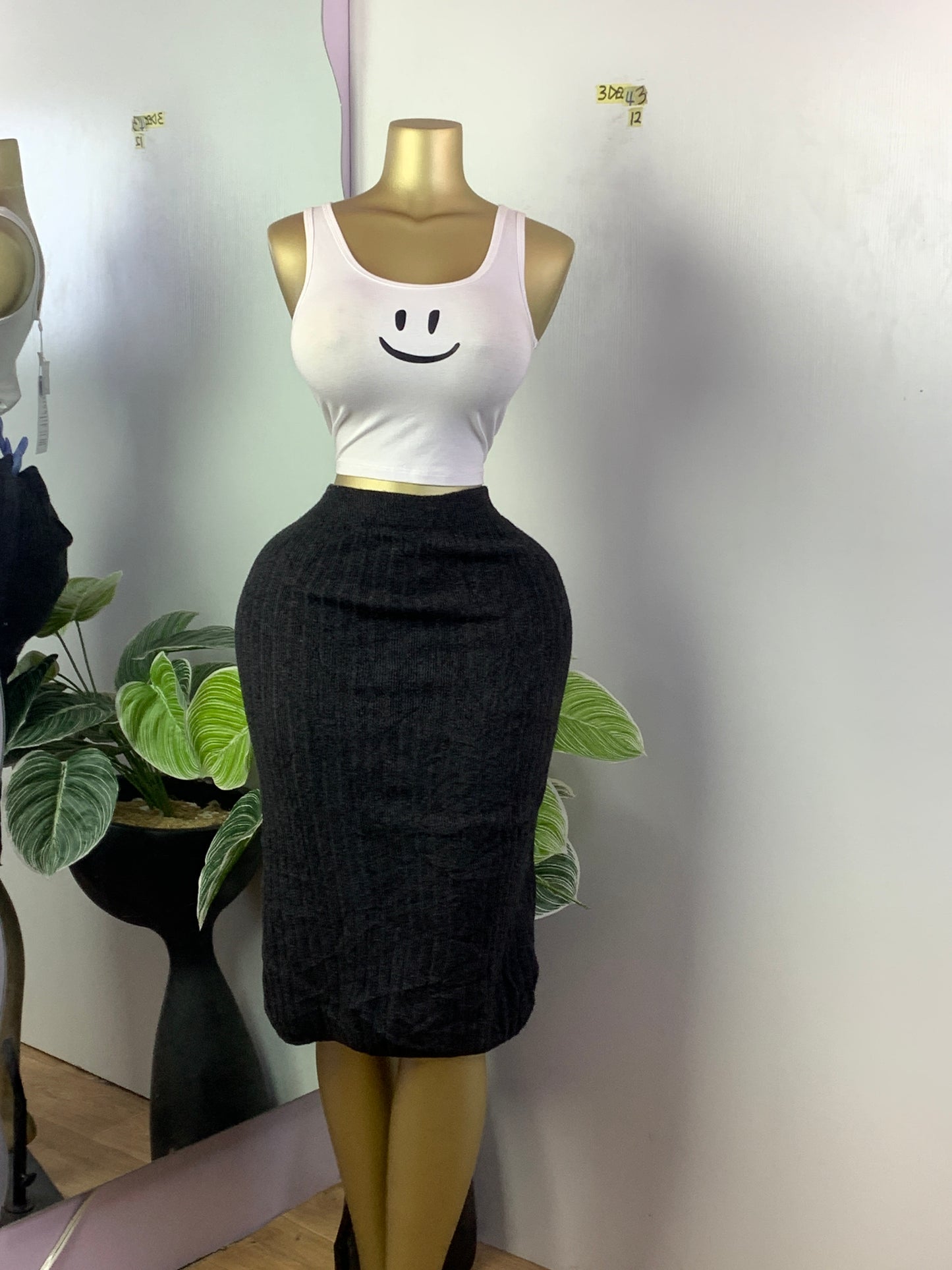 SIZE12 3DEC43 (skirt only)