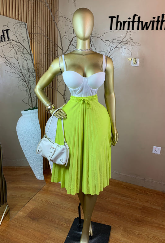 SIZE12/14 MSH53 LEMON GREEN SKIRT Length30