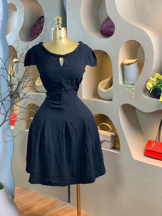 MIRA18 SIZE10 Length42 black dress