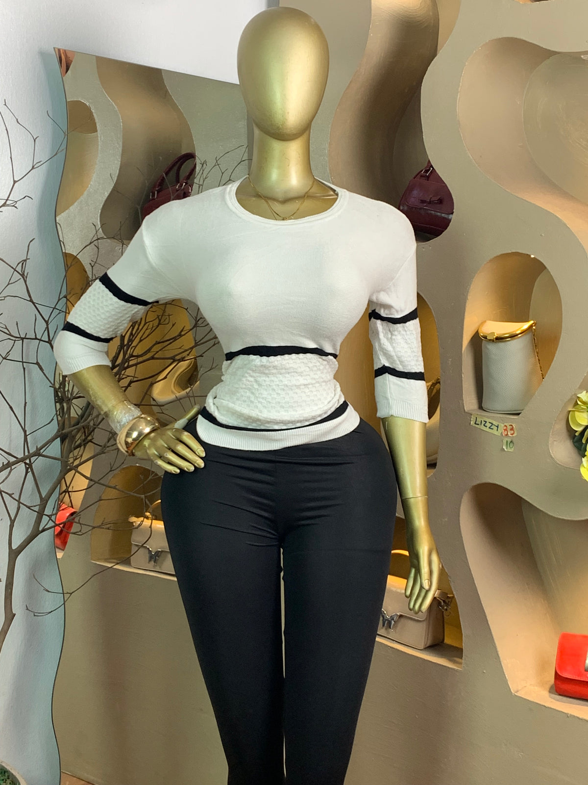 LIZZY83 SIZE10 top only