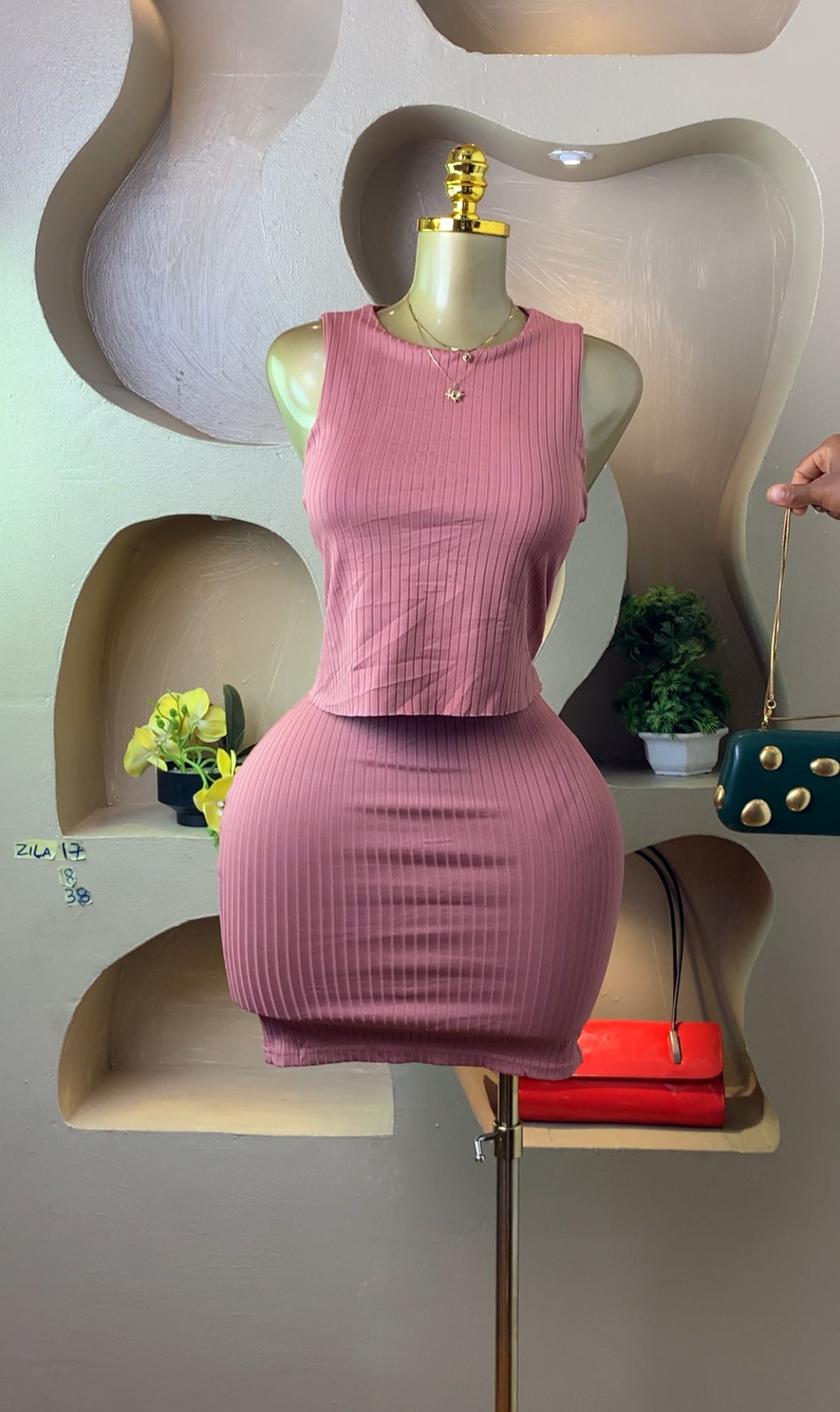 ZILA17 DUSTY ROSE DRESS SIZE8 Length36