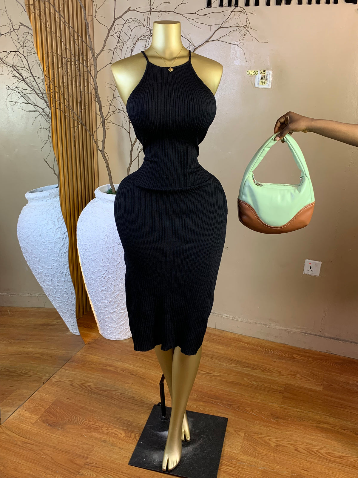 COCO25 SIZE10 Length47 black dress