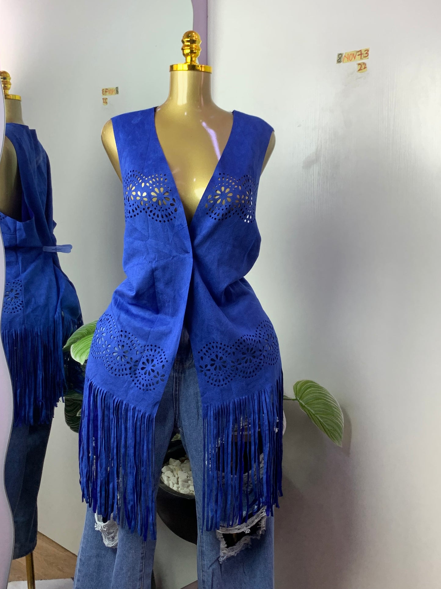 SIZE22 8NOV73(top only)