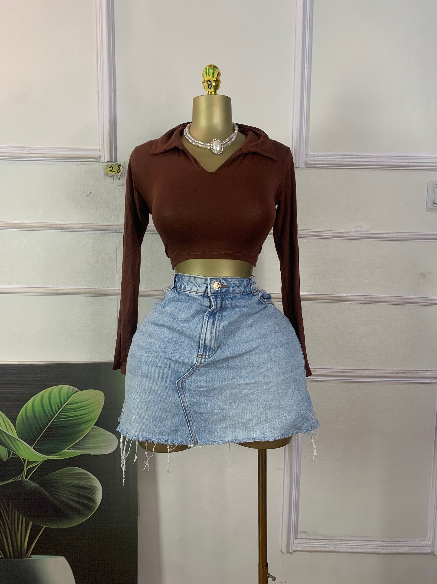 11T28 size 6-10 (brand new crop top only)