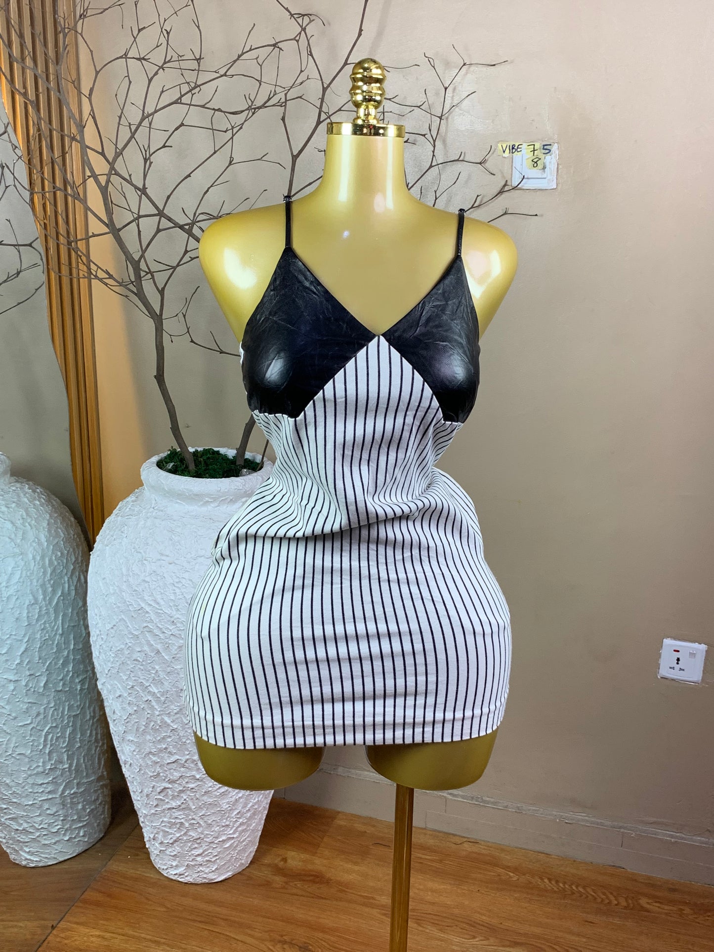 SIZE8 VIBE75