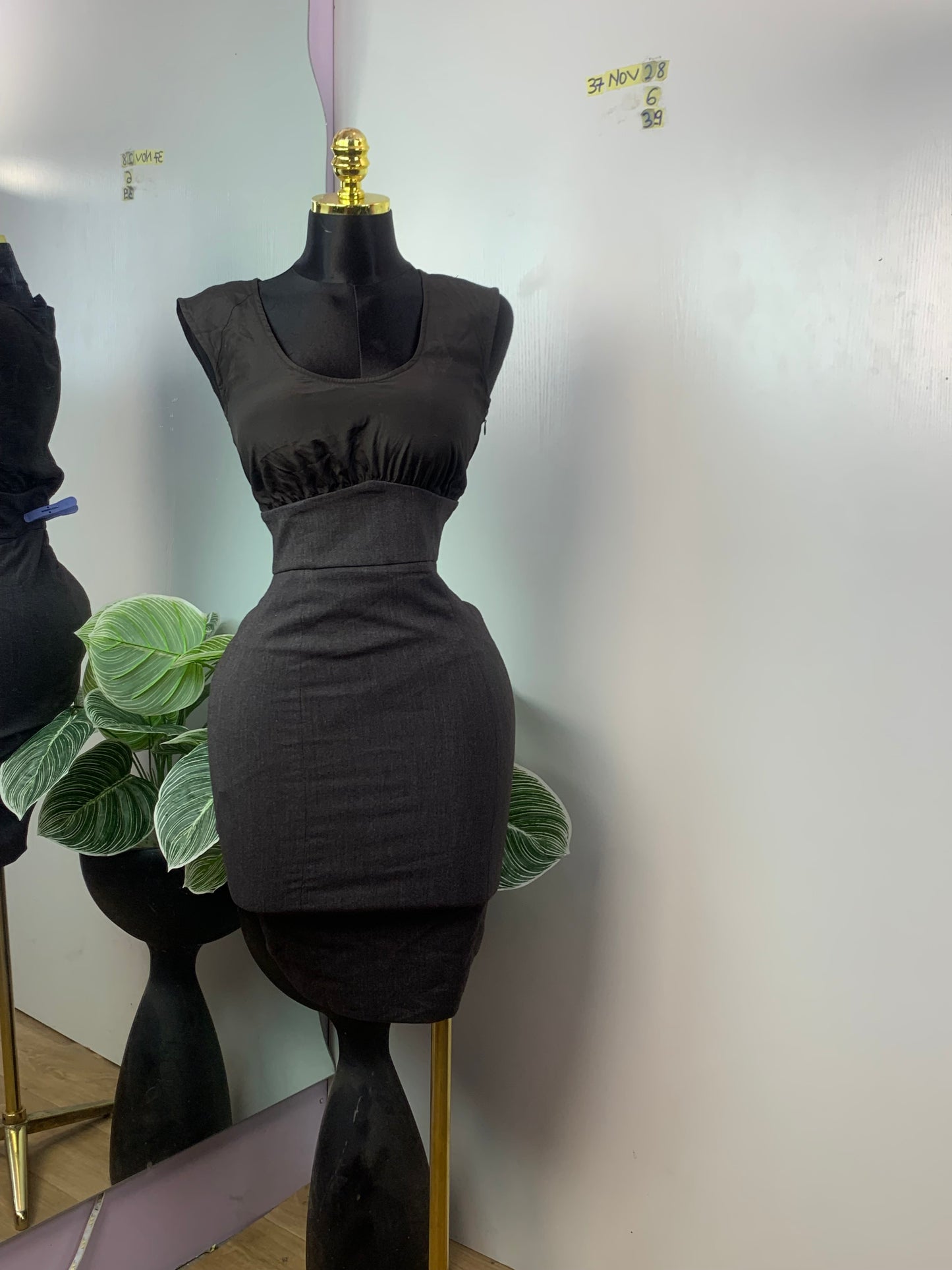 SIZE6 37NOV28 Length39