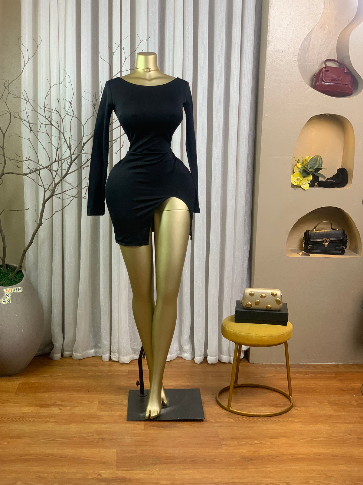 JOY44 SIZE8 Length38 black dress