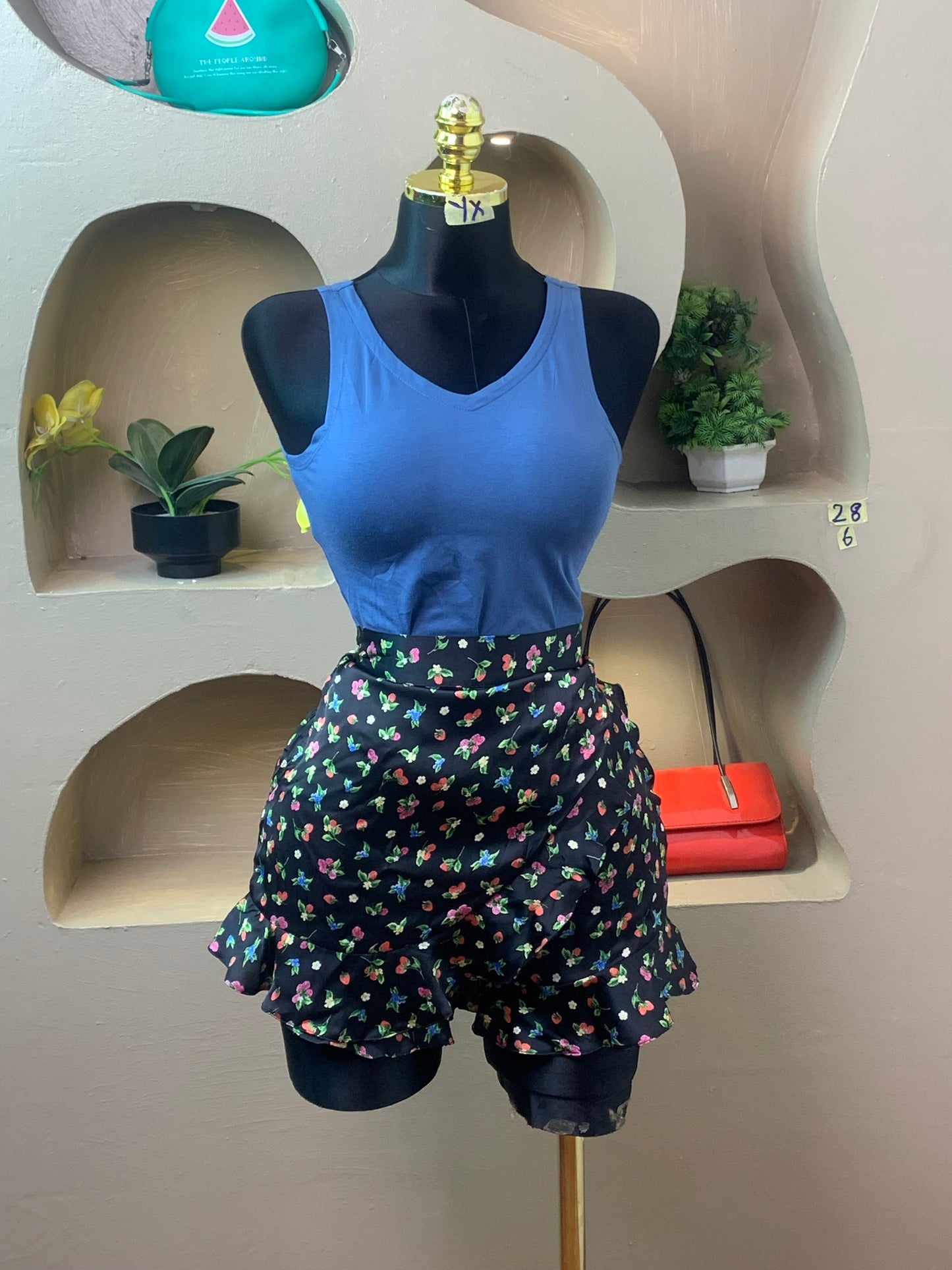 SIZE6 YX28 (top only)