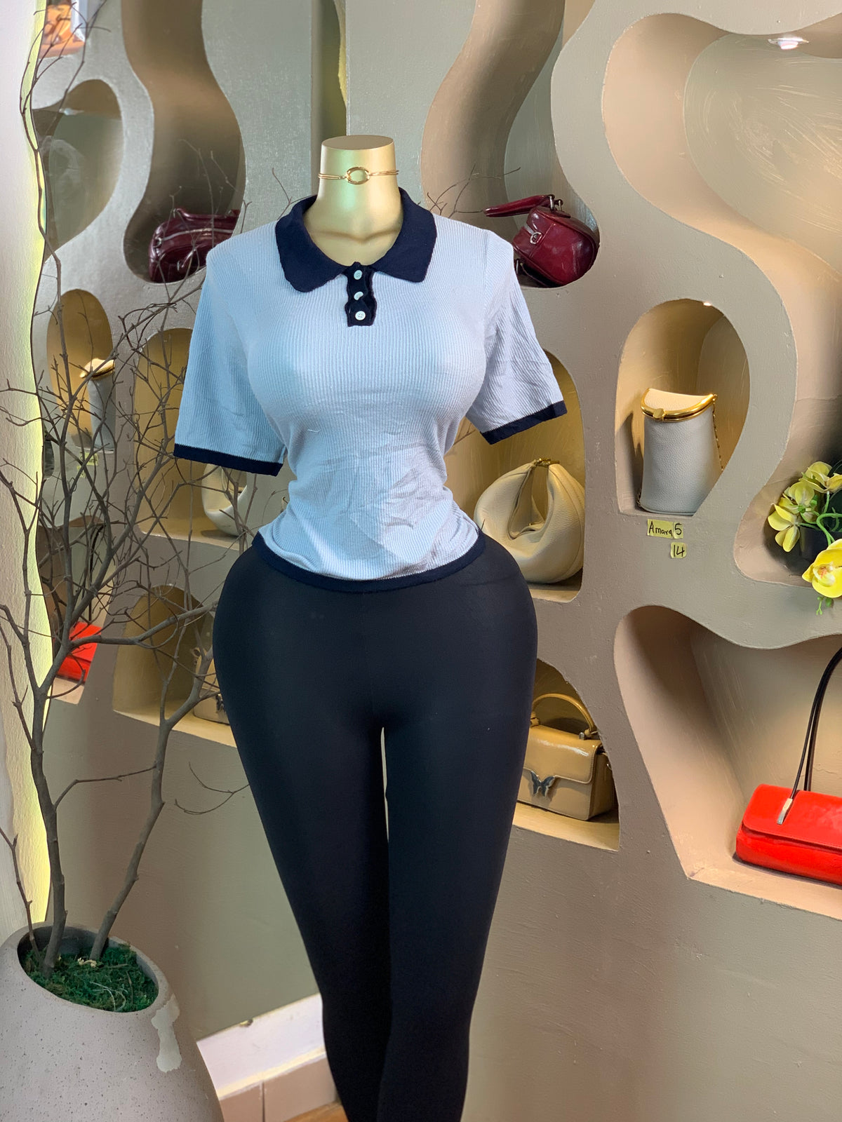 AMARA5 SIZE14 top only