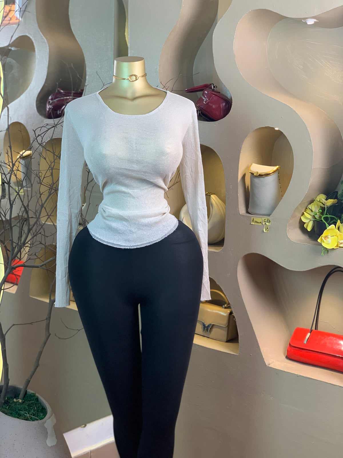 AMARA54 SIZE16 top only