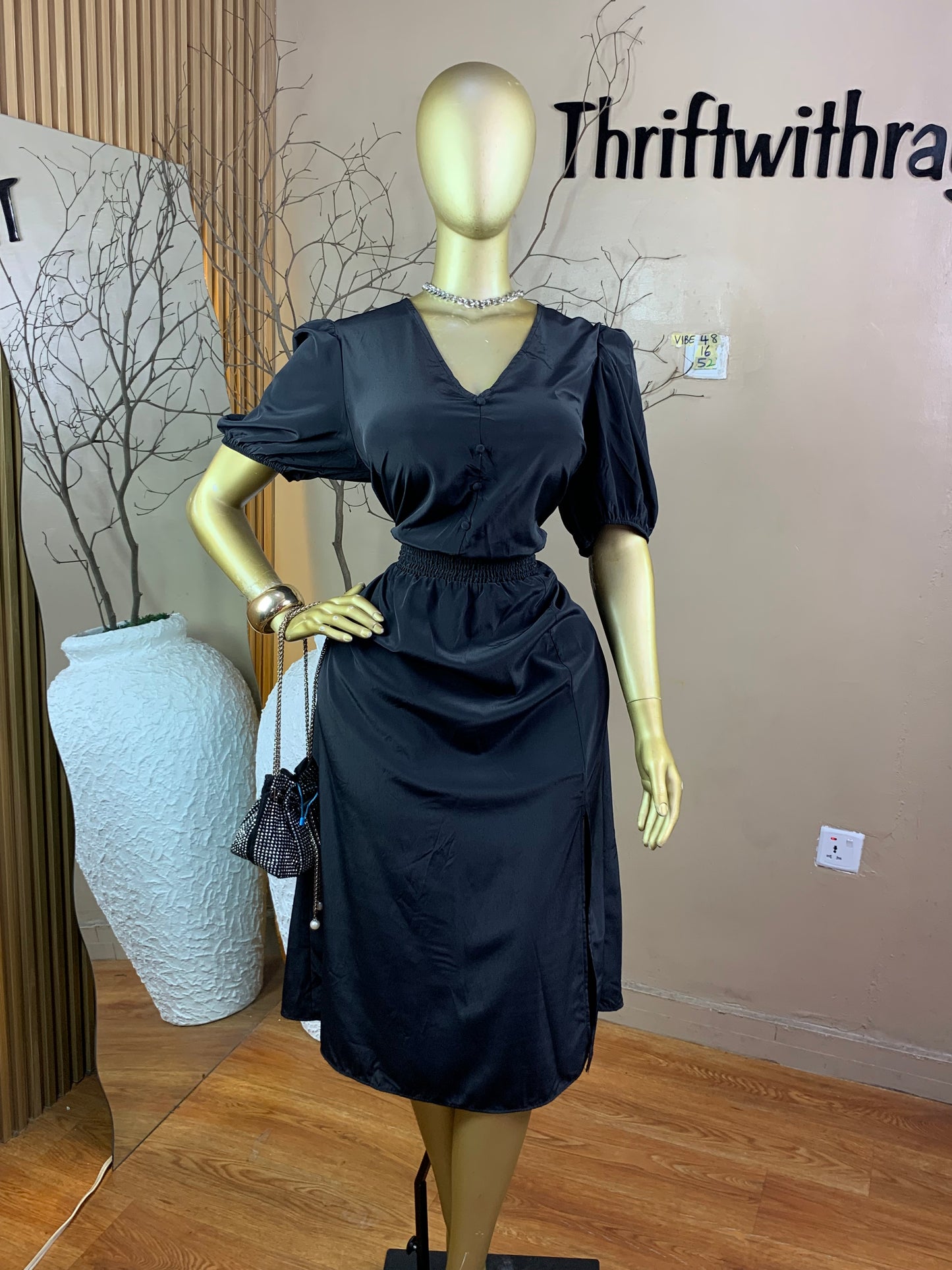 SIZE16 VIBE48 Length52(black)