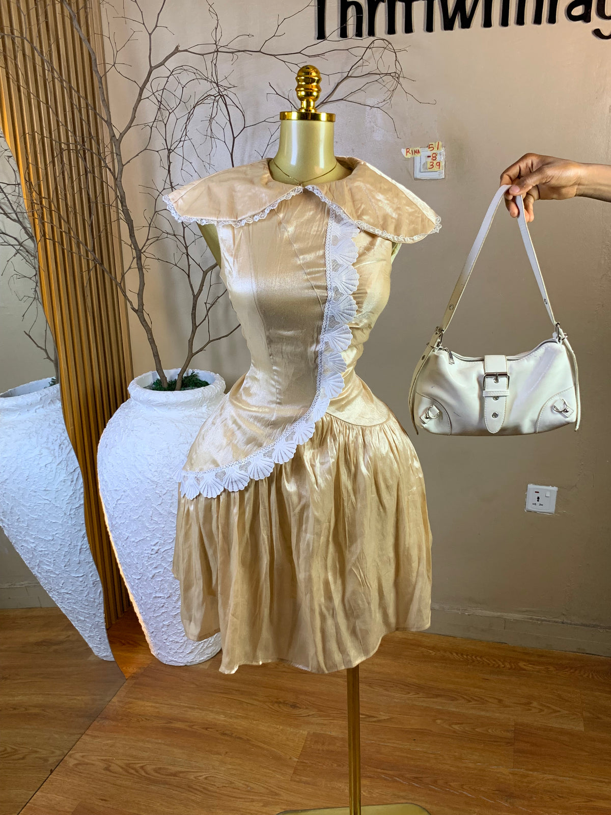 RINA51 SIZE8 Length39 dress