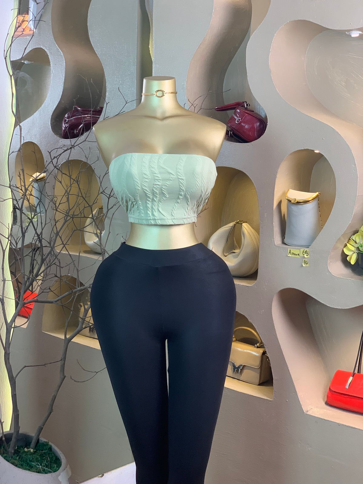 AMARA65 SIZE10 top only