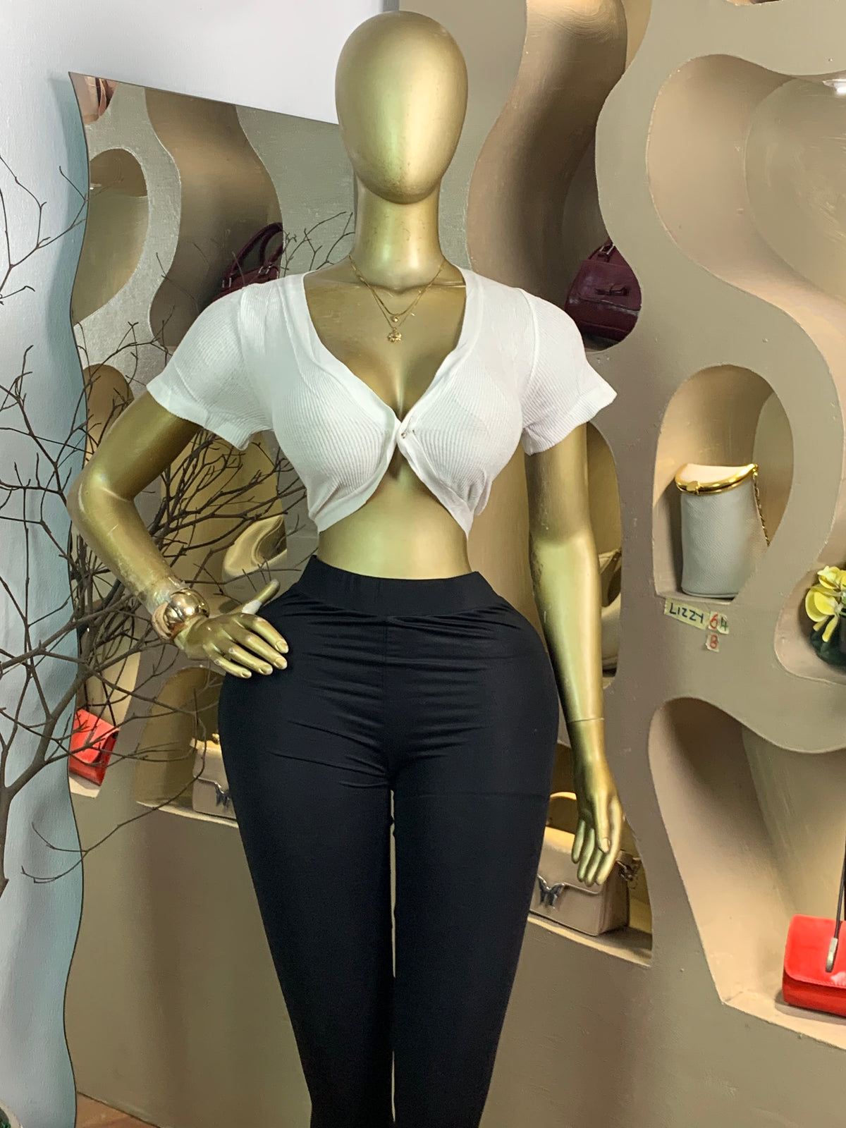 LIZZY64 SIZE8 top only