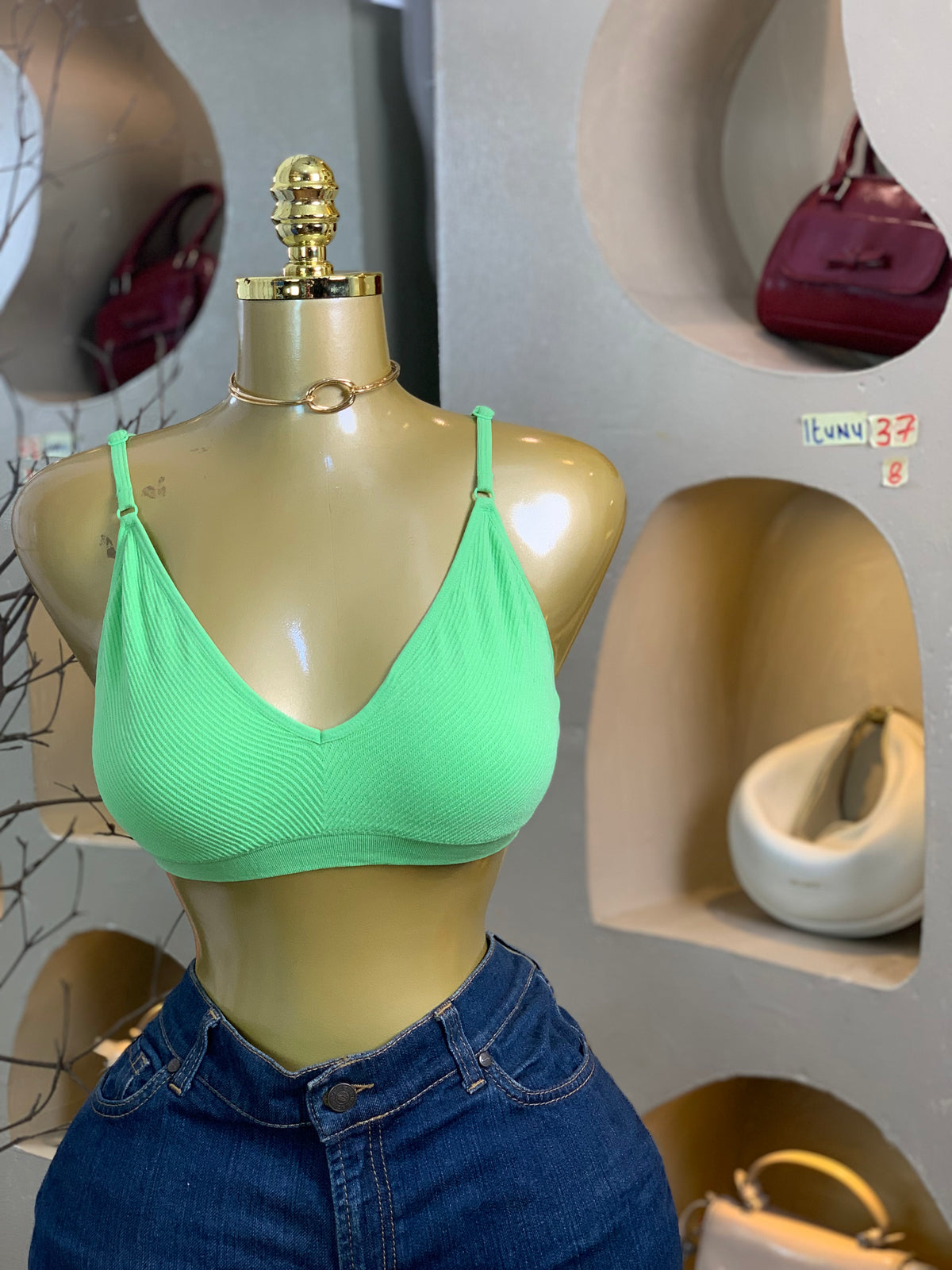 ITUNU37 SIZE8