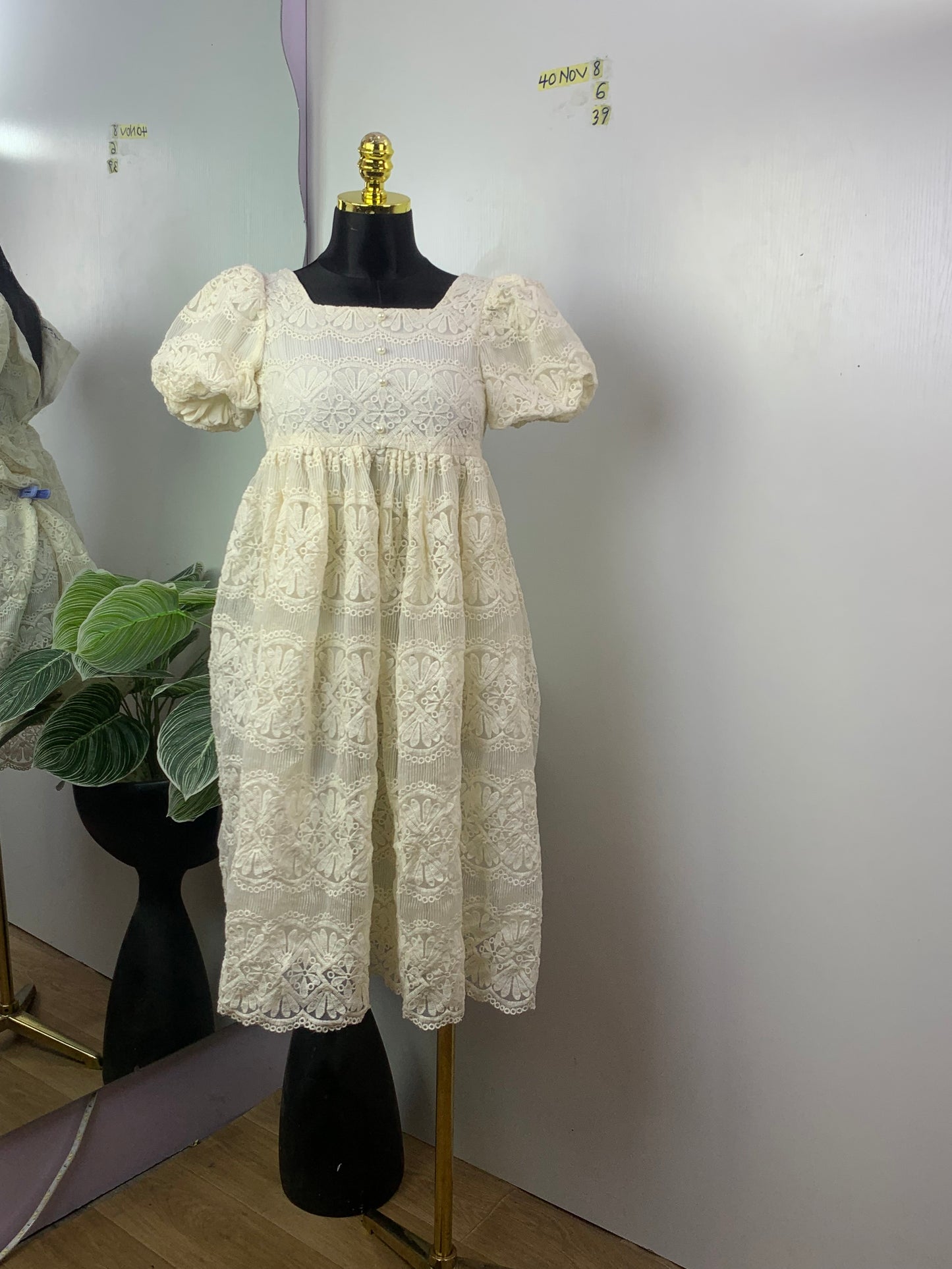 SIZE6 40NOV8 Length39