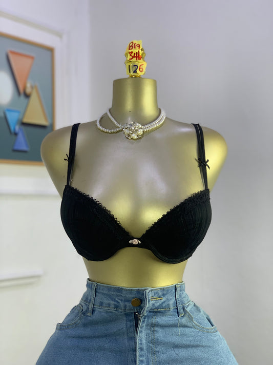 SIZE 34b Bra126