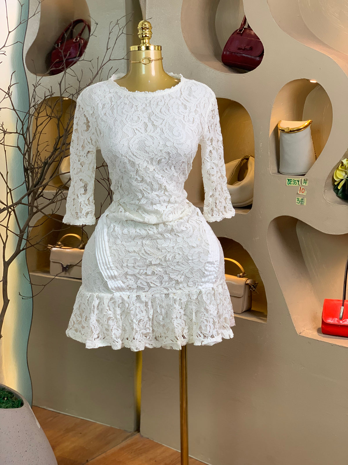 DESSY14 SIZE10 Length38 white dress