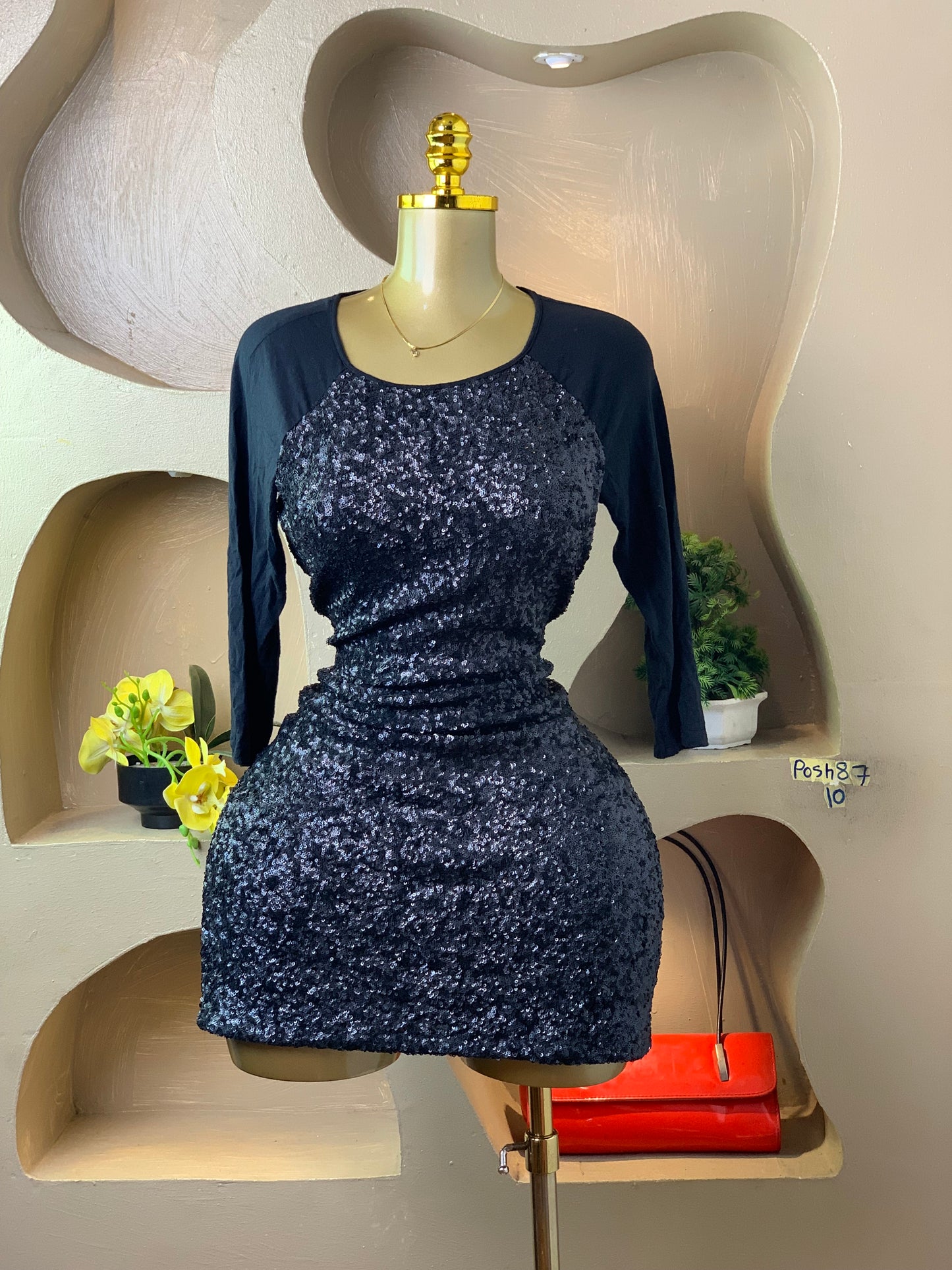 POSH87 BLACK DRESS SIZE10