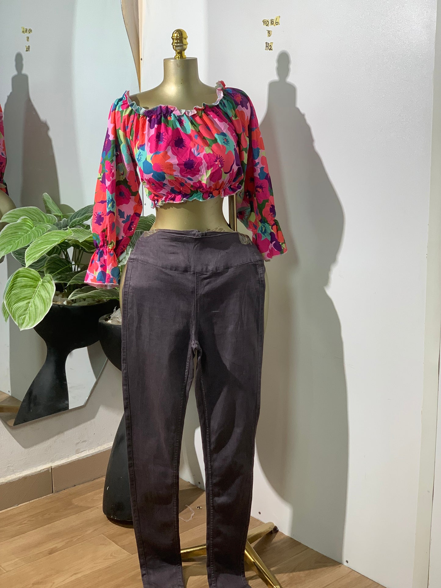 SIZE8 10D66 Length 42