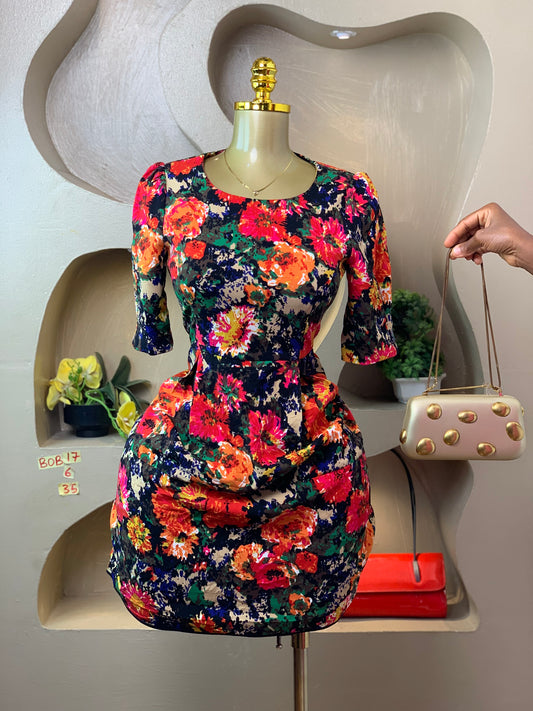 BOB17 SIZE6 Floral DRESS Length35