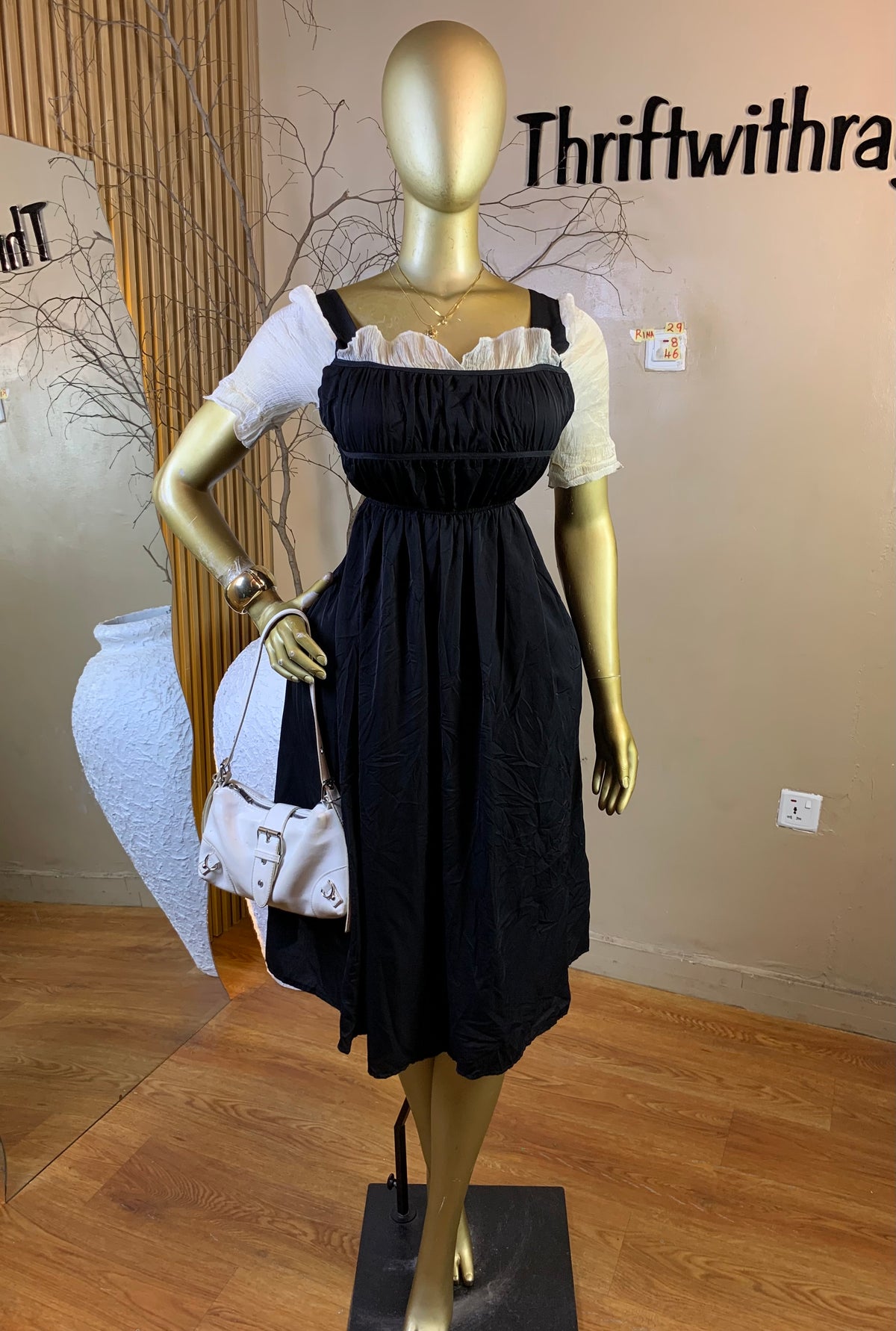 RINA29 SIZE8 Length46 black dress