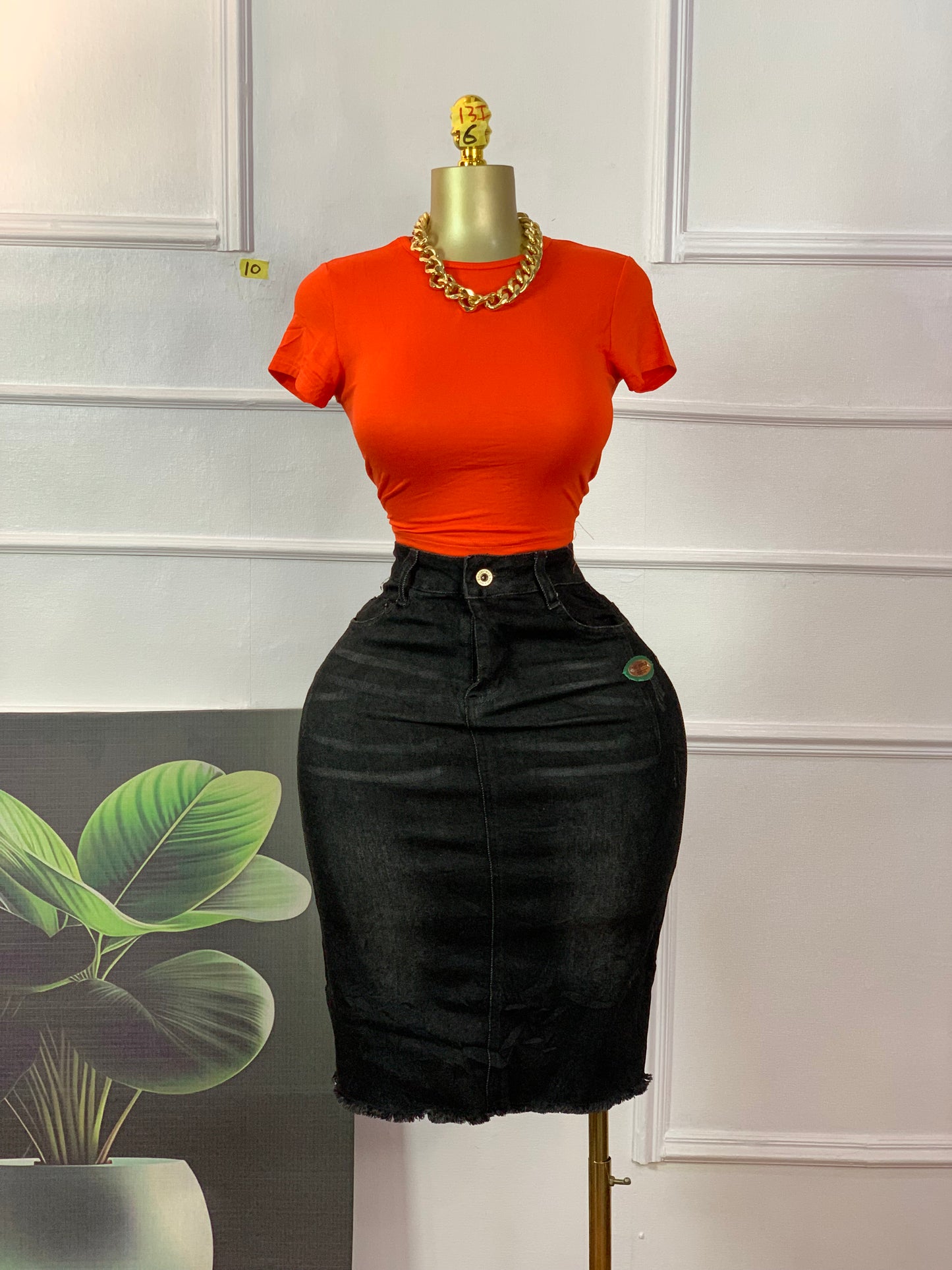 SIZE6 13I10 (skirt only)