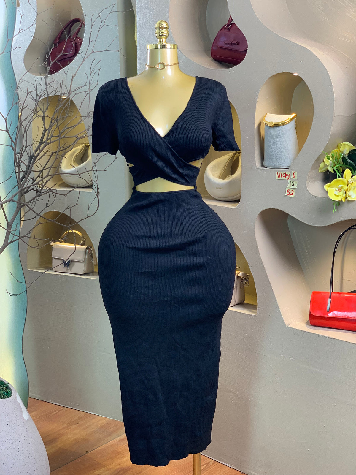 VICKY6 SIZE12 Black DRESS Length52