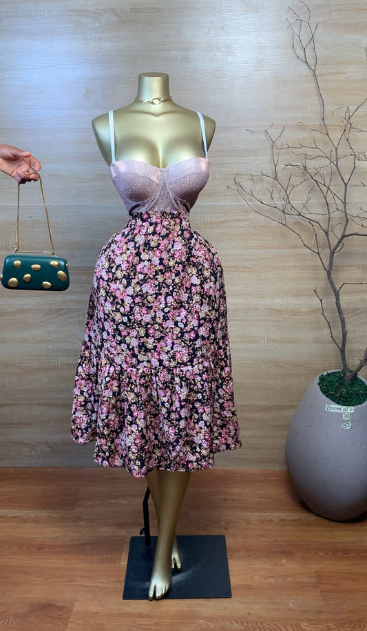 SIZE10 BOOM106 Floral Skirt  Length32