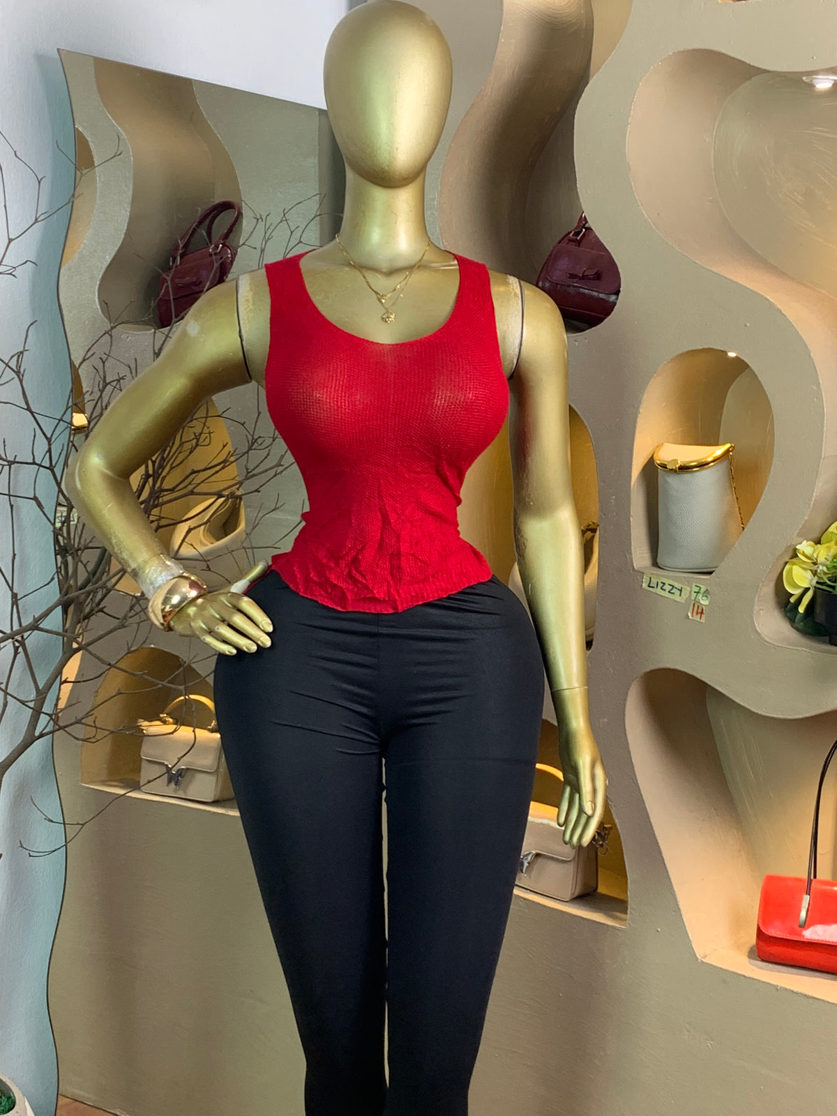 LIZZY76 SIZE14 top only