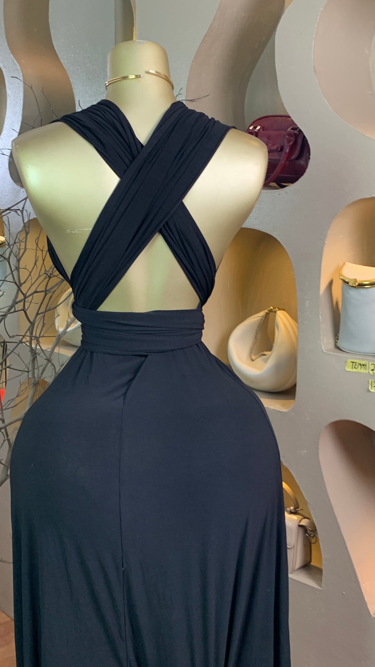 TEMMY21 SIZE12 black dress