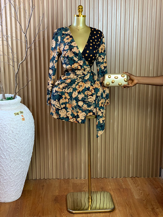 TOBI36 SIZE8 Length31 floral dress