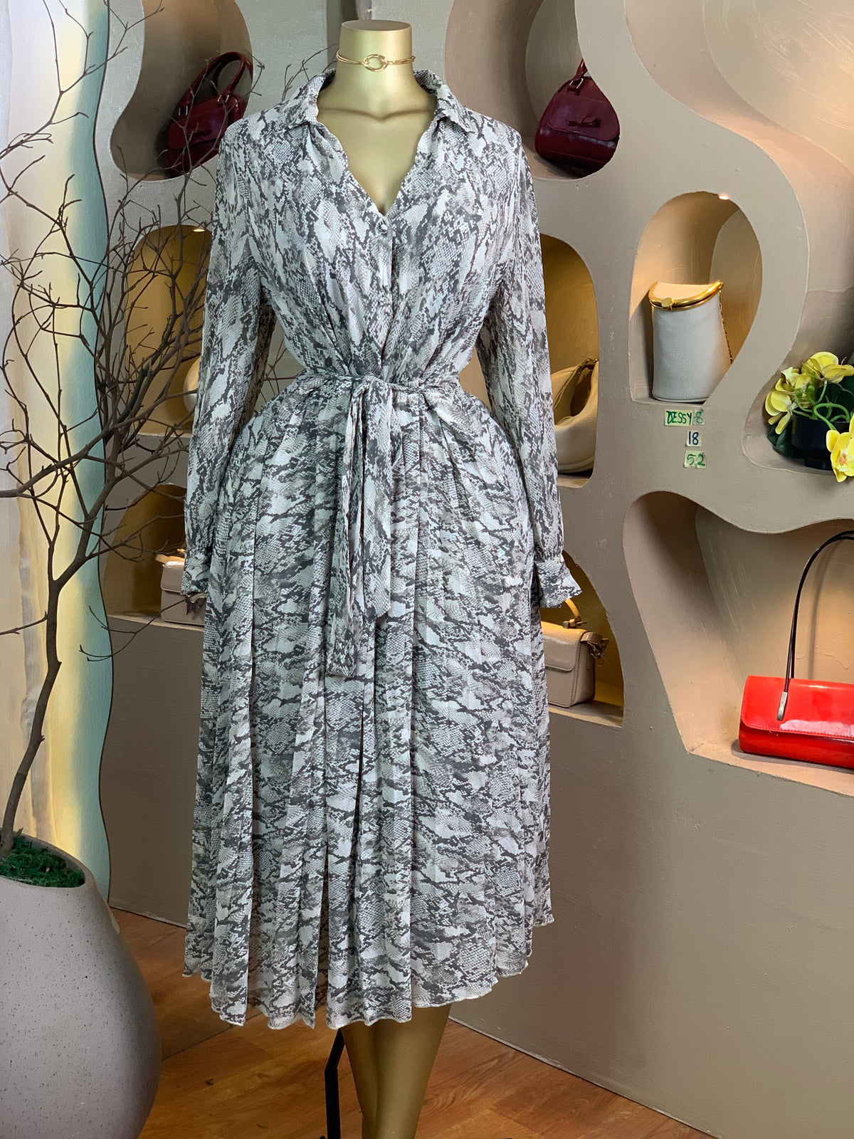 DESSY8 SIZE18 Length52