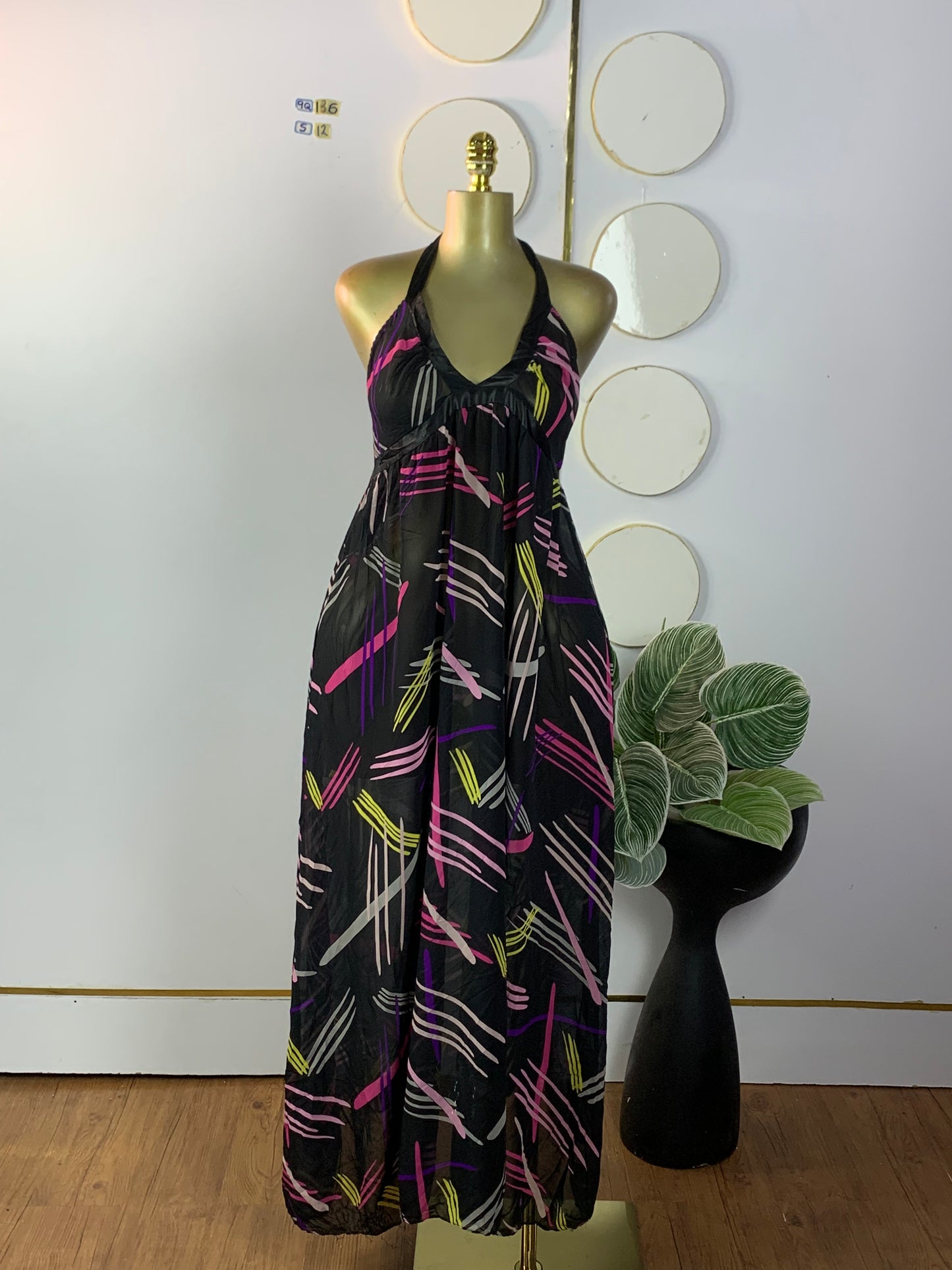 SIZE12 9Q136